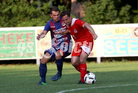 Fussball Kaerntner Liga. KAC 1909 gegen Lendorf. Helmut Koenig (KAC), Nico Moser (Lendorf). Klagenfurt, am 5.8.2017.
Foto: Kuess
---
pressefotos, pressefotografie, kuess, qs, qspictures, sport, bild, bilder, bilddatenbank