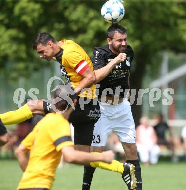 Fussball: 1. Klasse B. Feistritz/Ros. gegen Faakersee. Juergen Kozel (Feistritz/Ros.),  Andreas Unterguggenberger (Faakersee). Feistritz, 6.8.2017.
Foto: Kuess
---
pressefotos, pressefotografie, kuess, qs, qspictures, sport, bild, bilder, bilddatenbank
