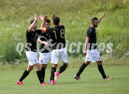 Fussball: 1. Klasse B. Feistritz/Ros. gegen Faakersee. Torjubel (Feistritz/Ros.),  (Faakersee). Feistritz, 6.8.2017.
Foto: Kuess
---
pressefotos, pressefotografie, kuess, qs, qspictures, sport, bild, bilder, bilddatenbank