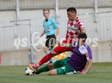 Fussball Regionalliga. SK Austria Klagenfurt gegen SC Weiz. Tadej Zagar Knez,  (Klagenfurt), Danijel Prskalo (Weiz). Klagenfurt, am 4.8.2017.
Foto: Kuess
---
pressefotos, pressefotografie, kuess, qs, qspictures, sport, bild, bilder, bilddatenbank