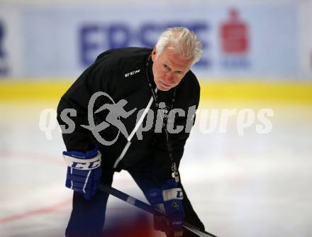 Eishockey Bundesliga. Training. VSV. Trainer Greg Holst. Villach, 3.8.2017.
Foto: Kuess
---
pressefotos, pressefotografie, kuess, qs, qspictures, sport, bild, bilder, bilddatenbank