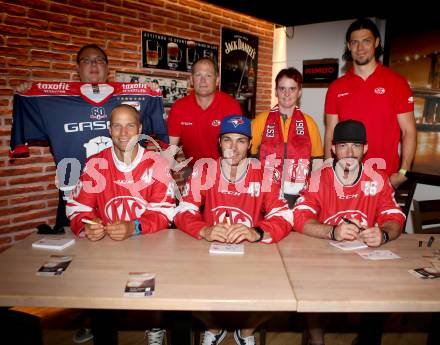 EBEL. Spielerpraesentation.  Steve Walker, Christoph Brandner, Richie Regehr, Julian Talbot, Jon Rheault, Fans. Klagenfurt, am 3.8.2017.
Foto: Kuess
---
pressefotos, pressefotografie, kuess, qs, qspictures, sport, bild, bilder, bilddatenbank