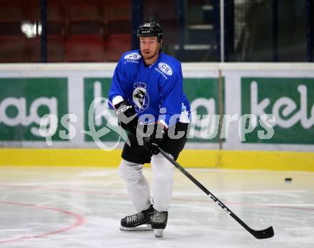 Eishockey Bundesliga. Training. VSV. Michael Raffl. Villach, 3.8.2017.
Foto: Kuess
---
pressefotos, pressefotografie, kuess, qs, qspictures, sport, bild, bilder, bilddatenbank