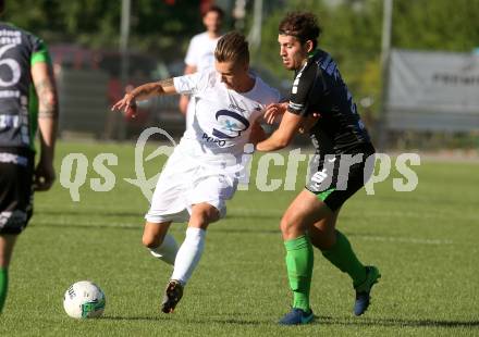 Fussball Kaerntner Liga. SAK gegen Feldkirchen. Jurinic Andrej, (SAK),  Christoph Freithofnig (Feldkirchen). Welzenegg, am 11.8.2017.
Foto: Kuess
---
pressefotos, pressefotografie, kuess, qs, qspictures, sport, bild, bilder, bilddatenbank