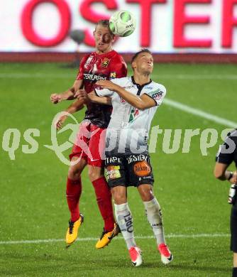 Fussball Tipico Bundesliga. RZ Pellets WAC gegen FC Flyeralarm Admira. Bernd Gschweidl,  (WAC), Thomas Ebner (Admira). Wolfsberg, am  19.8.2017.
Foto: Kuess

---
pressefotos, pressefotografie, kuess, qs, qspictures, sport, bild, bilder, bilddatenbank