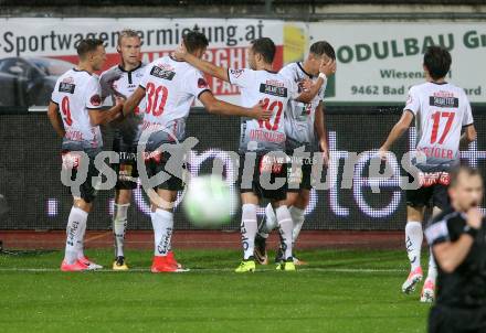 Fussball Tipico Bundesliga. RZ Pellets WAC gegen FC Flyeralarm Admira. Torjubel Christopher Wernitznig, Bernd Gschweidl, Christoph Rabitsch, Amar Hodzic, Daniel Offenbacher (WAC). Wolfsberg, am  19.8.2017.
Foto: Kuess

---
pressefotos, pressefotografie, kuess, qs, qspictures, sport, bild, bilder, bilddatenbank