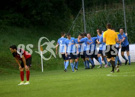 Fussball. Unterliga Ost. Eberstein gegen Rueckersdorf. Torjubel Luka Prasnikar (Eberstein). Eberstein, 19.8.2017.
Foto: Kuess
---
pressefotos, pressefotografie, kuess, qs, qspictures, sport, bild, bilder, bilddatenbank