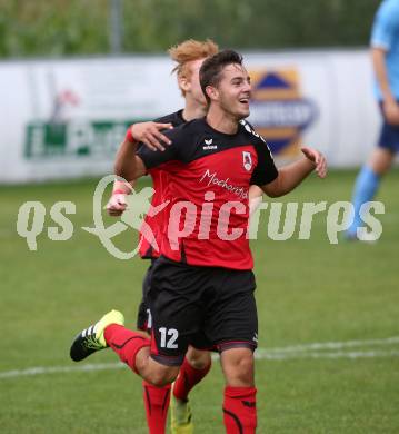 Fussball. Unterliga Ost. Eberstein gegen Rueckersdorf. Torjubel Paul Armin Uster, (Rueckersdorf). Eberstein, 19.8.2017.
Foto: Kuess
---
pressefotos, pressefotografie, kuess, qs, qspictures, sport, bild, bilder, bilddatenbank
