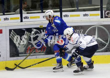EBEL. Eishockey Bundesliga. Testspiel. VSV gegen SC Riessersee. Kyle Beach,  (VSV), Valentin Gschmeissner (Riessersee). Villach, am 25.8.2017.
Foto: Kuess
---
pressefotos, pressefotografie, kuess, qs, qspictures, sport, bild, bilder, bilddatenbank