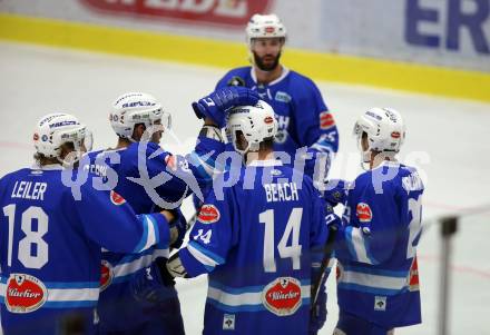 EBEL. Eishockey Bundesliga. Testspiel. VSV gegen SC Riessersee. Torjubel Valentin Leiler, Miha Stebih, Kyle Beach, Andrew Sarauer, Nico Brunner (VSV). Villach, am 25.8.2017.
Foto: Kuess
---
pressefotos, pressefotografie, kuess, qs, qspictures, sport, bild, bilder, bilddatenbank