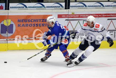 EBEL. Eishockey Bundesliga. Testspiel. VSV gegen SC Riessersee. Christof Kromp,  (VSV), Stephan Wilhelm (Riessersee). Villach, am 25.8.2017.
Foto: Kuess
---
pressefotos, pressefotografie, kuess, qs, qspictures, sport, bild, bilder, bilddatenbank
