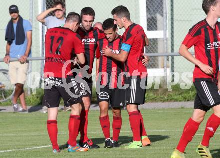 Fussball Kaerntner Liga. St. Jakob im Rosental gegen Kraig. Torjubel Harald Ottowitz, Dragan Ovcina,  Marco Koller, Manuel Alexander Schuettelkopf	 (St. Jakob). St. Jakob, am 12.8.2017.
Foto: Kuess
---
pressefotos, pressefotografie, kuess, qs, qspictures, sport, bild, bilder, bilddatenbank