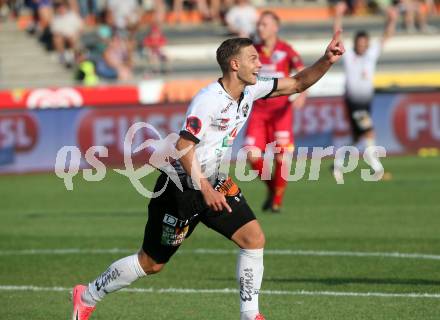 Fussball Tipico Bundesliga. RZ Pellets WAC gegen SKN St. Poelten. Torjubel Bernd Gschweidl (WAC). Wolfsberg, am  26.8.2017.
Foto: Kuess

---
pressefotos, pressefotografie, kuess, qs, qspictures, sport, bild, bilder, bilddatenbank