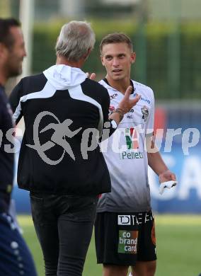 Fussball Tipico Bundesliga. RZ Pellets WAC gegen SKN St. Poelten. Trainer Heimo Pfeifenberger, Bernd Gschweidl (WAC). Wolfsberg, am  26.8.2017.
Foto: Kuess

---
pressefotos, pressefotografie, kuess, qs, qspictures, sport, bild, bilder, bilddatenbank