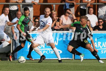 Fussball Kaerntner Liga. SAK gegen Voelkermarkt. Christian Dlopst,  (SAK), Manuel Primusch (Voelkermarkt). Klagenfurt, 25.8.2017.
Foto: Kuess
---
pressefotos, pressefotografie, kuess, qs, qspictures, sport, bild, bilder, bilddatenbank