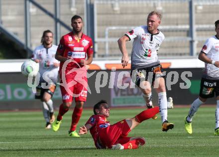 Fussball Tipico Bundesliga. RZ Pellets WAC gegen SKN St. Poelten. Christoph Rabitsch,  (WAC), Michael Ambichl (St. Poelten). Wolfsberg, am  26.8.2017.
Foto: Kuess

---
pressefotos, pressefotografie, kuess, qs, qspictures, sport, bild, bilder, bilddatenbank