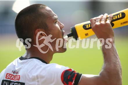 Fussball Tipico Bundesliga. RZ Pellets WAC gegen SKN St. Poelten. Stephan Palla (WAC). Wolfsberg, am  26.8.2017.
Foto: Kuess

---
pressefotos, pressefotografie, kuess, qs, qspictures, sport, bild, bilder, bilddatenbank
