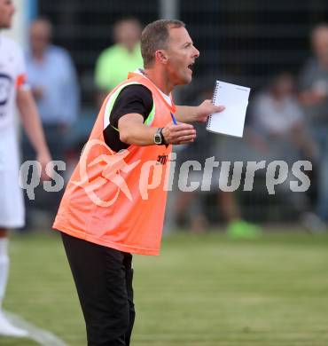 Fussball Kaerntner Liga. SAK gegen Voelkermarkt. Trainer Kurt Stuck (Voelkermarkt). Klagenfurt, 25.8.2017.
Foto: Kuess
---
pressefotos, pressefotografie, kuess, qs, qspictures, sport, bild, bilder, bilddatenbank