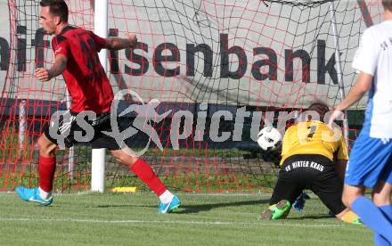 Fussball Kaerntner Liga. St. Jakob im Rosental gegen Kraig. Torjubel Davor Bokalic (St. Jakob). St. Jakob, am 12.8.2017.
Foto: Kuess
---
pressefotos, pressefotografie, kuess, qs, qspictures, sport, bild, bilder, bilddatenbank