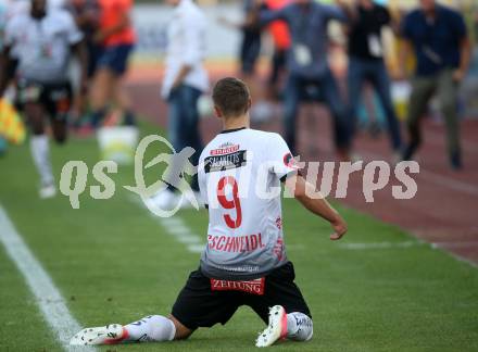 Fussball Tipico Bundesliga. RZ Pellets WAC gegen SKN St. Poelten. Torjubel Bernd Gschweidl (WAC). Wolfsberg, am  26.8.2017.
Foto: Kuess

---
pressefotos, pressefotografie, kuess, qs, qspictures, sport, bild, bilder, bilddatenbank