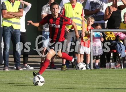 Fussball Kaerntner Liga. St. Jakob im Rosental gegen Kraig. Marco Koller (St. Jakob). St. Jakob, am 12.8.2017.
Foto: Kuess
---
pressefotos, pressefotografie, kuess, qs, qspictures, sport, bild, bilder, bilddatenbank