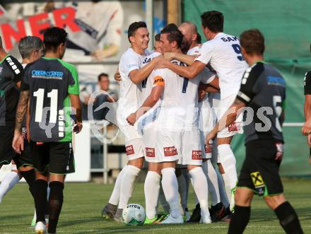 Fussball Kaerntner Liga. SAK gegen Voelkermarkt. Torjubel  (SAK). Klagenfurt, 25.8.2017.
Foto: Kuess
---
pressefotos, pressefotografie, kuess, qs, qspictures, sport, bild, bilder, bilddatenbank