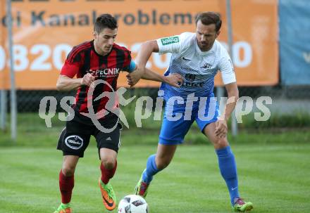 Fussball Kaerntner Liga. St. Jakob im Rosental gegen Kraig. Manuel Alexander SchÃ¼ttelkopf,  (St. Jakob), Bernhard Ruediger Kitz (Kraig). St. Jakob, am 12.8.2017.
Foto: Kuess
---
pressefotos, pressefotografie, kuess, qs, qspictures, sport, bild, bilder, bilddatenbank