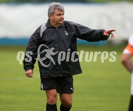 Fussball 1. Klasse A. Gmuend gegen Oberlienz. Schiedsrichter Karl Hitzenhammer. Gmuend, am 2.9.2017.
Foto: Kuess
---
pressefotos, pressefotografie, kuess, qs, qspictures, sport, bild, bilder, bilddatenbank