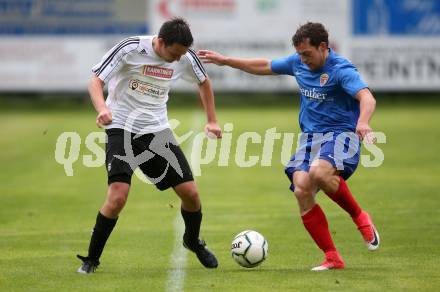 Fussball 1. Klasse A. Gmuend gegen Oberlienz. Sandro Unterkofler, Bernd (Gmuend), Andreas Gander (Oberlienz). Gmuend, am 2.9.2017.
Foto: Kuess
---
pressefotos, pressefotografie, kuess, qs, qspictures, sport, bild, bilder, bilddatenbank