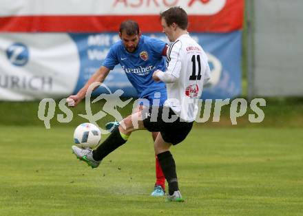 Fussball 1. Klasse A. Gmuend gegen Oberlienz. Peter Wettengl, (Gmuend),  Christian Gander (Oberlienz). Gmuend, am 2.9.2017.
Foto: Kuess
---
pressefotos, pressefotografie, kuess, qs, qspictures, sport, bild, bilder, bilddatenbank