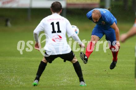 Fussball 1. Klasse A. Gmuend gegen Oberlienz. Peter Wettengl, (Gmuend),  Georg Peter Rohracher (Oberlienz). Gmuend, am 2.9.2017.
Foto: Kuess
---
pressefotos, pressefotografie, kuess, qs, qspictures, sport, bild, bilder, bilddatenbank