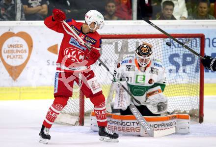 EBEL. Eishockey Bundesliga. KAC gegen Graz 99ers. Marco Richter (KAC), Hannu Toivonen (Graz). Klagenfurt, am 08.9.2017.
Foto: Kuess

---
pressefotos, pressefotografie, kuess, qs, qspictures, sport, bild, bilder, bilddatenbank