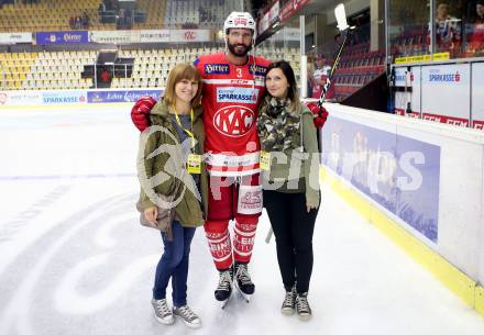 EBEL. Eishockey Bundesliga. KAC gegen Graz 99ers. Antenne Fans, David Joseph Fischer (KAC). Klagenfurt, am 08.9.2017.
Foto: Kuess

---
pressefotos, pressefotografie, kuess, qs, qspictures, sport, bild, bilder, bilddatenbank