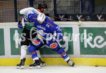 EBEL. Eishockey Bundesliga. EC VSV gegen Moser Medical Graz99ers. Markus Schlacher,  (VSV), Daniel Woger (Graz). Villach, am 10.9.2017.
Foto: Kuess 


---
pressefotos, pressefotografie, kuess, qs, qspictures, sport, bild, bilder, bilddatenbank