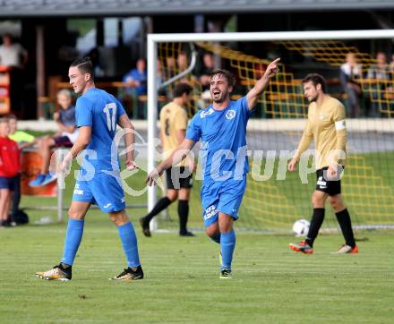Fussball. Kaerntner Liga. Koettmannsdorf gegen ASV. Torjubel  Philipp Matthias Gaggl, Grega Triplat (ASV). Koettmannsdorf, 9.9.2017.
Foto: Kuess
---
pressefotos, pressefotografie, kuess, qs, qspictures, sport, bild, bilder, bilddatenbank