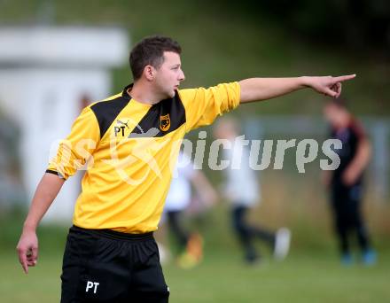 Fussball. 1. Klasse A. Hermagor gegen Kirchbach. Trainer Patrick Trutschnig (Kirchbach). Hermagor, 9.9.2017.
Foto: Kuess
---
pressefotos, pressefotografie, kuess, qs, qspictures, sport, bild, bilder, bilddatenbank