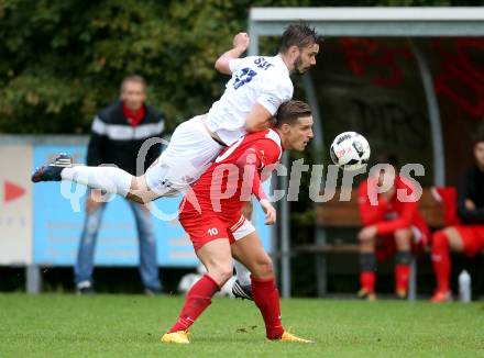 Fussball Kaerntner Liga. KAC 1909 gegen SAK. Robert Matic, (KAC), Patrick Lausegger  (SAK). Klagenfurt, am 16.9.2017.
Foto: Kuess
---
pressefotos, pressefotografie, kuess, qs, qspictures, sport, bild, bilder, bilddatenbank