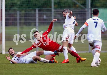 Fussball Kaerntner Liga. KAC 1909 gegen SAK. Robert Matic (KAC), Patrick Lausegger, Thomas Riedl  (SAK). Klagenfurt, am 16.9.2017.
Foto: Kuess
---
pressefotos, pressefotografie, kuess, qs, qspictures, sport, bild, bilder, bilddatenbank