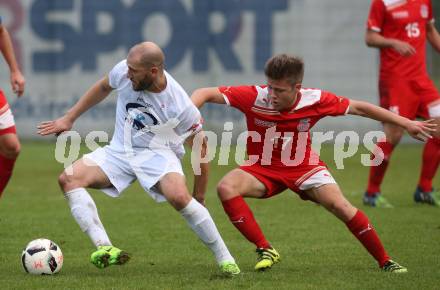 Fussball Kaerntner Liga. KAC 1909 gegen SAK. Florian Richard Peterl,  (KAC), Christian Dlopst (SAK). Klagenfurt, am 16.9.2017.
Foto: Kuess
---
pressefotos, pressefotografie, kuess, qs, qspictures, sport, bild, bilder, bilddatenbank