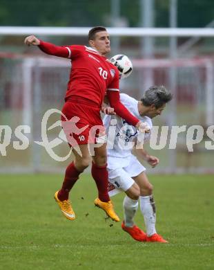 Fussball Kaerntner Liga. KAC 1909 gegen SAK.  Robert Matic, (KAC), Thomas Riedl  (SAK). Klagenfurt, am 16.9.2017.
Foto: Kuess
---
pressefotos, pressefotografie, kuess, qs, qspictures, sport, bild, bilder, bilddatenbank