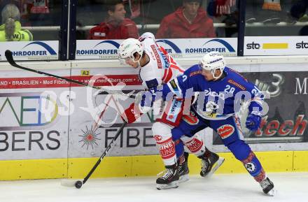 EBEL. Eishockey Bundesliga. EC VSV gegen KAC. Nico Brunner,  (VSV), Manuel Ganahl (KAC). Villach, am 19.9.2017.
Foto: Kuess 


---
pressefotos, pressefotografie, kuess, qs, qspictures, sport, bild, bilder, bilddatenbank