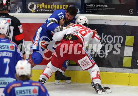 EBEL. Eishockey Bundesliga. EC VSV gegen KAC. Rauferei Nikolas Petrik,  (VSV), Martin Schumnig (KAC). Villach, am 19.9.2017.
Foto: Kuess 


---
pressefotos, pressefotografie, kuess, qs, qspictures, sport, bild, bilder, bilddatenbank