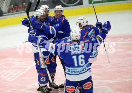 EBEL. Eishockey Bundesliga. EC VSV gegen KAC. Torjubel Stefan Bacher, Dave Shields, Jordan Hickmott, Ben Walter, Robert Flick (VSV). Villach, am 19.9.2017.
Foto: Kuess 


---
pressefotos, pressefotografie, kuess, qs, qspictures, sport, bild, bilder, bilddatenbank