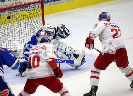 EBEL. Eishockey Bundesliga. EC VSV gegen EC Red Bull Salzburg. Lukas Herzog, (VSV), Brant Harris (Salzburg). Villach, am 21.9.2017.
Foto: Kuess 


---
pressefotos, pressefotografie, kuess, qs, qspictures, sport, bild, bilder, bilddatenbank