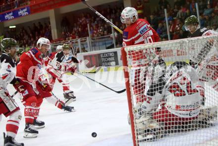 EBEL. Eishockey Bundesliga. KAC gegen HCB Suedtirol Alperia. Stefan Geier,  (KAC), Marcel Melichercik (Bozen). Klagenfurt, am 22.9.2017.
Foto: Kuess

---
pressefotos, pressefotografie, kuess, qs, qspictures, sport, bild, bilder, bilddatenbank