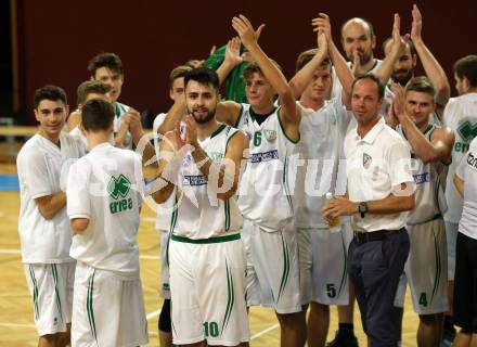 Basketball 2. Bundesliga. Grunddurchgang. 1. Runde. KOS Celovec gegen Woerthersee Piraten. Jubel KOS. Klagenfurt, am 23.9.2017.
Foto: Kuess
---
pressefotos, pressefotografie, kuess, qs, qspictures, sport, bild, bilder, bilddatenbank