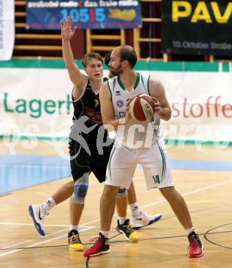 Basketball 2. Bundesliga. Grunddurchgang. 1. Runde. KOS Celovec gegen Woerthersee Piraten. Jakob Strazar, (KOS), Lukas Simoner (Piraten). Klagenfurt, am 23.9.2017.
Foto: Kuess
---
pressefotos, pressefotografie, kuess, qs, qspictures, sport, bild, bilder, bilddatenbank