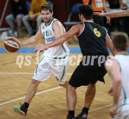Basketball 2. Bundesliga. Grunddurchgang. 1. Runde. KOS Celovec gegen Woerthersee Piraten. Christian Erschen, (KOS), Daniel Gspandl (Piraten). Klagenfurt, am 23.9.2017.
Foto: Kuess
---
pressefotos, pressefotografie, kuess, qs, qspictures, sport, bild, bilder, bilddatenbank