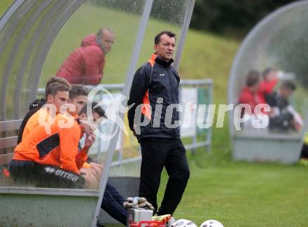 Fussball. Kaerntner Liga. Koettmannsdorf gegen KAC 1909. Trainer Rudolf Perz (Koettmannsdorf). Koettmannsdorf, 24.9.2017.
Foto: Kuess
---
pressefotos, pressefotografie, kuess, qs, qspictures, sport, bild, bilder, bilddatenbank