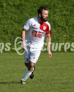 Fussball. Kaerntner Liga. Maria Saal  gegen Gmuend. Roland Krenn (Maria Saal). Maria Saal, 23.9.2017.
Foto: Kuess
---
pressefotos, pressefotografie, kuess, qs, qspictures, sport, bild, bilder, bilddatenbank